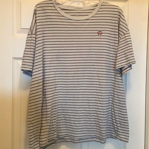 American Eagle shirt